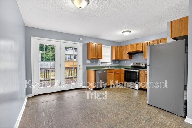 Building Photo - 1608 Mcpherson St