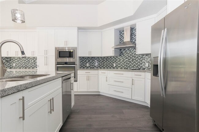 Building Photo - 3799 Lancewood Dr