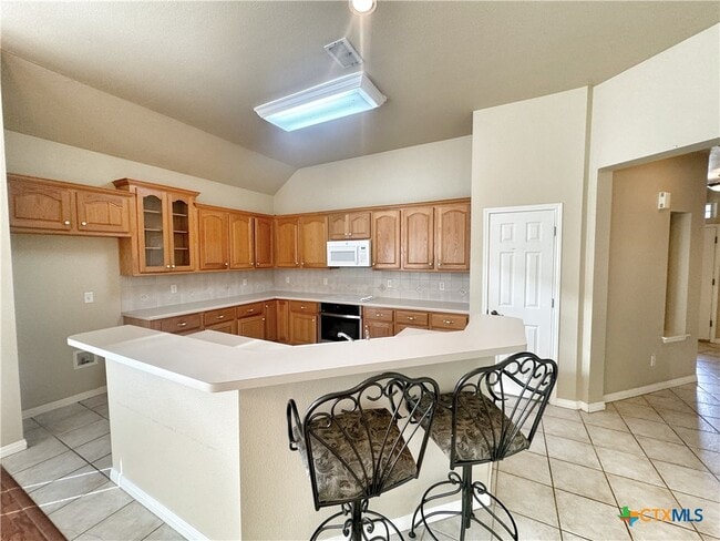 Building Photo - 2263 Kensington Way