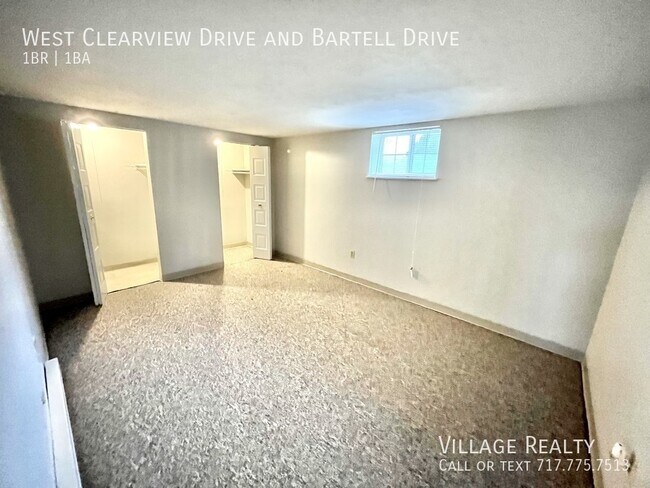 Building Photo - 91 W Clearview Dr