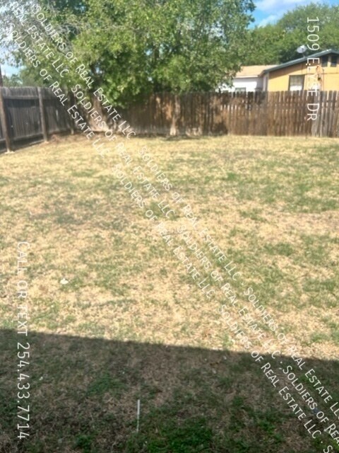 Building Photo - 1509 Elyse Dr