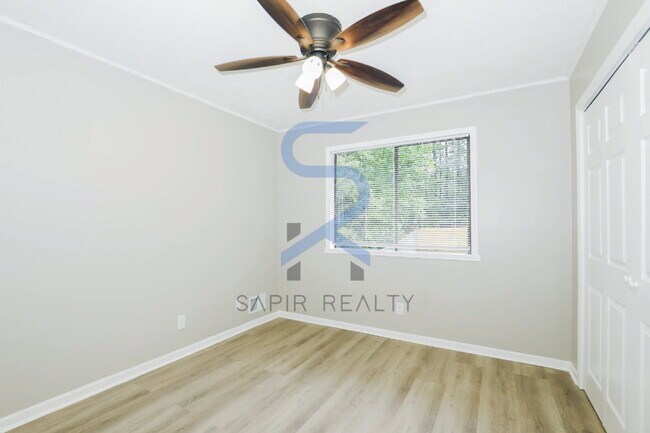 Building Photo - Peaceful Cul-de-Sac Living – 3BR/2.5BA Home in Jonesboro
