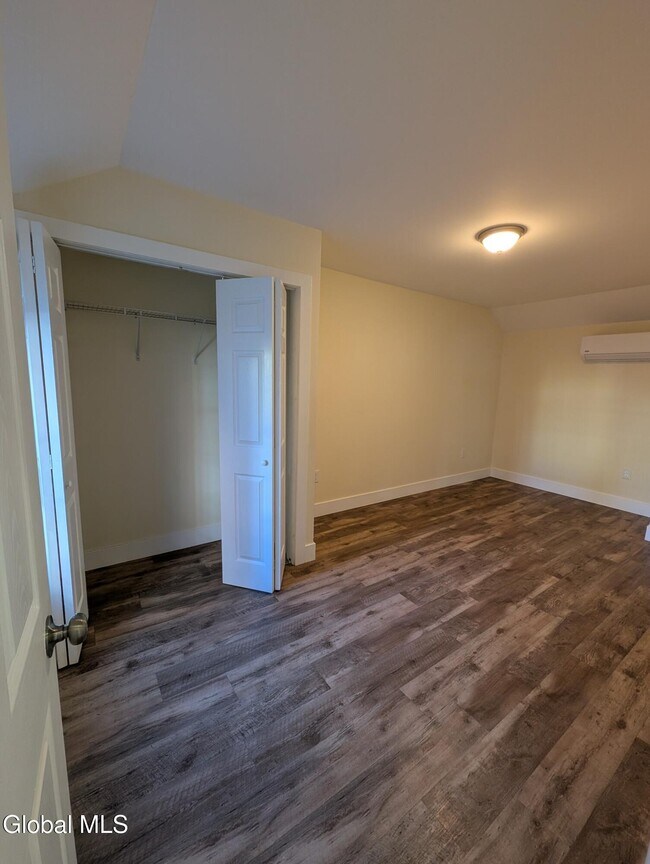 Building Photo - 50 Woodlawn Ave