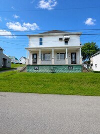 Building Photo - 527 Green St
