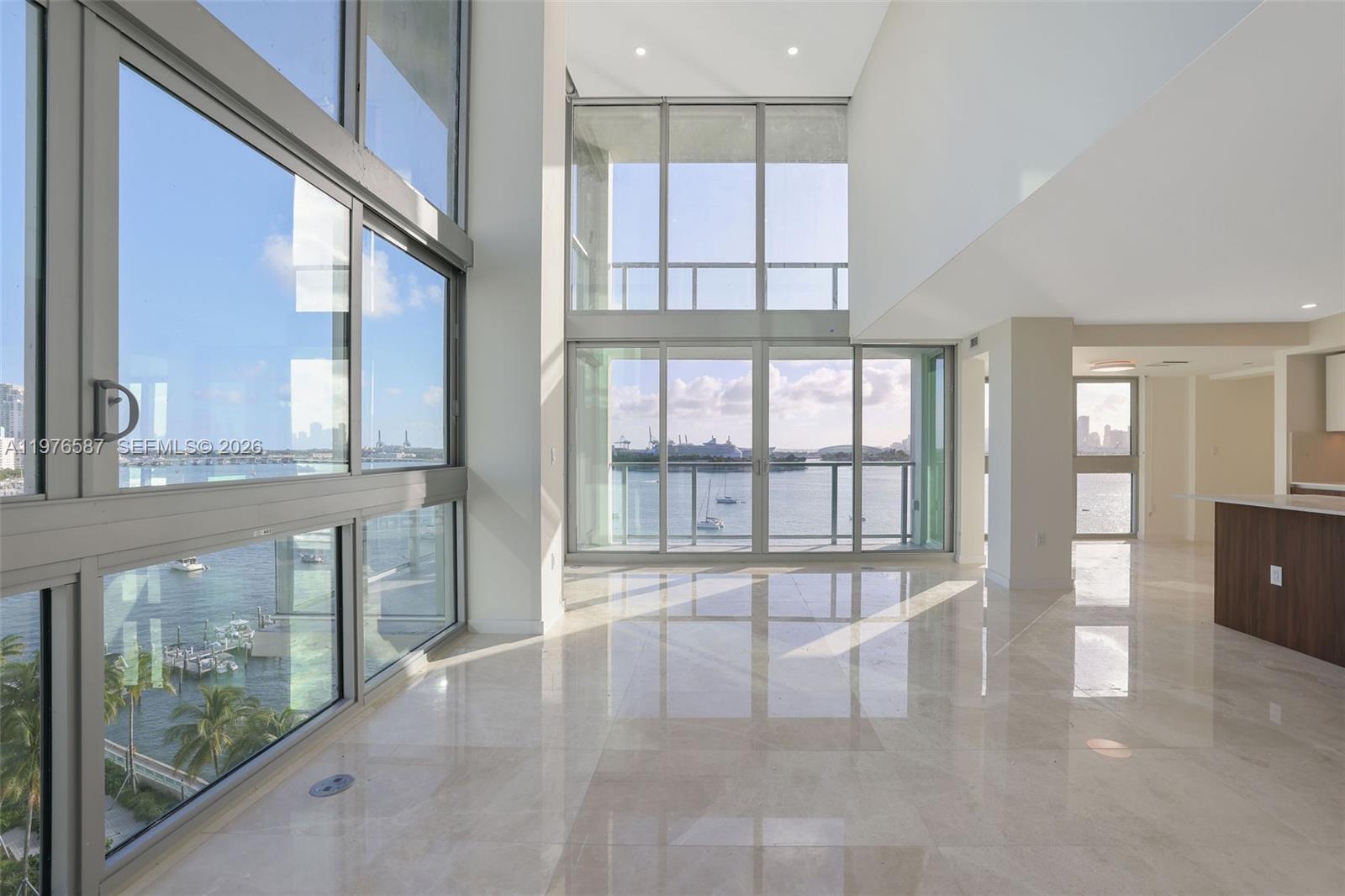 Building Photo - 1500 Bay Dr