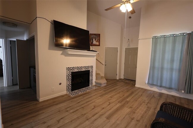 Building Photo - 4912 Dovercliff Cove