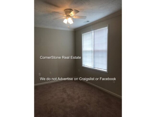 Building Photo - 4040 Bardstown Ct