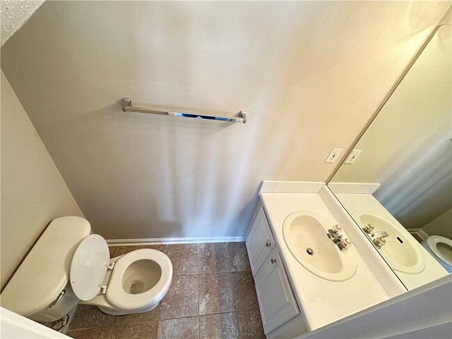 Building Photo - 3613 Gainesway Trace