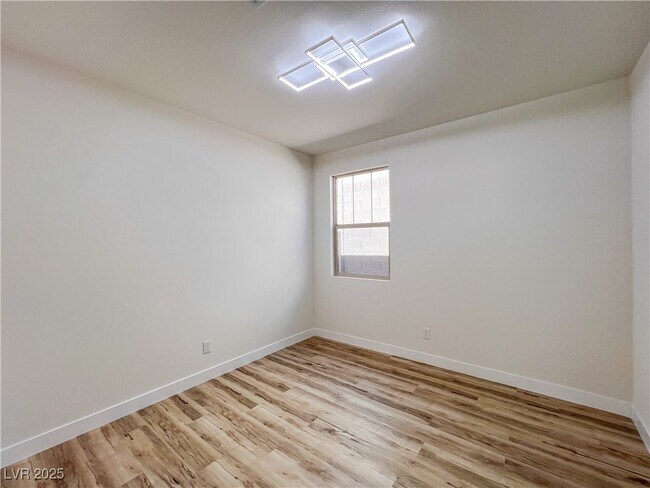 Building Photo - 12470 Madison Pk Pl