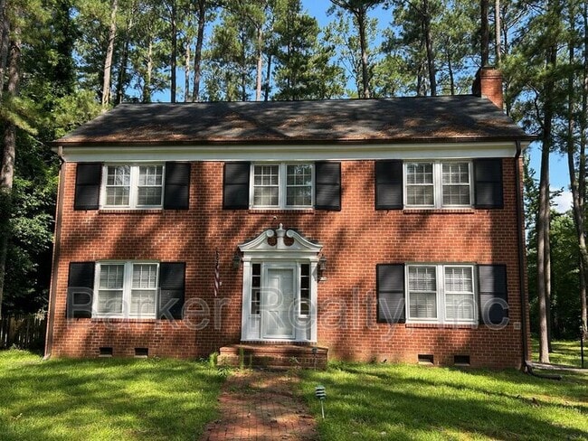 Primary Photo - 636 Palmer Dr