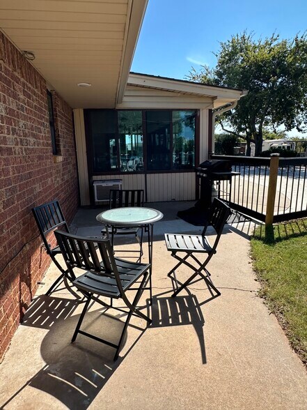 Building Photo - 24711 OK-58