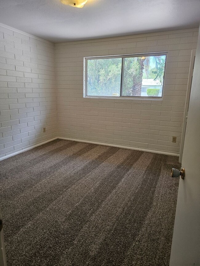 Building Photo - Room to roam on the west end!