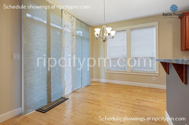 Building Photo - 22314 SW Mandan Dr