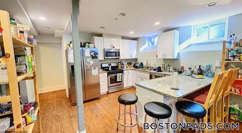 Building Photo - 231 Norfolk St