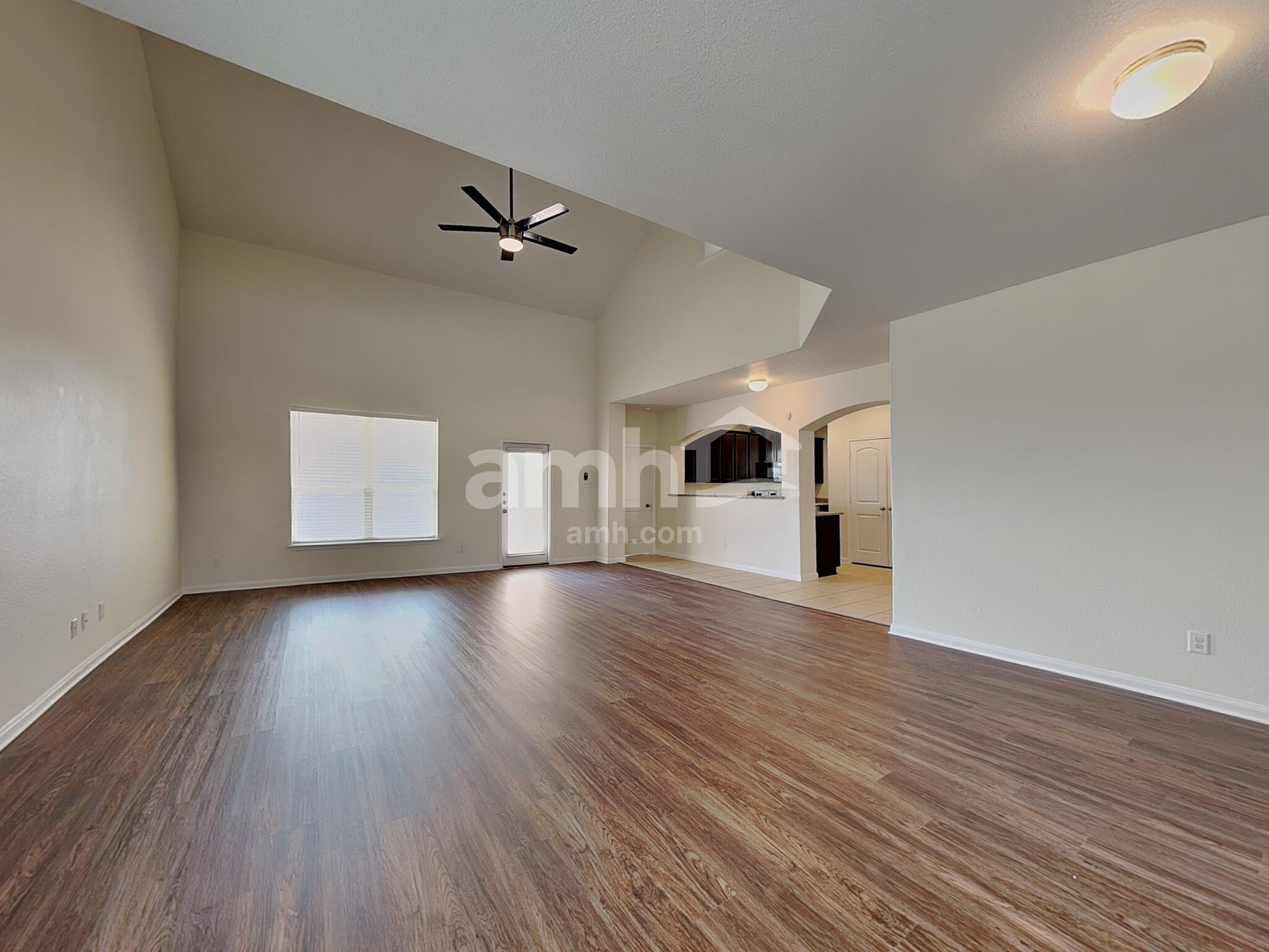 Building Photo - 19905 Per Lange Pass