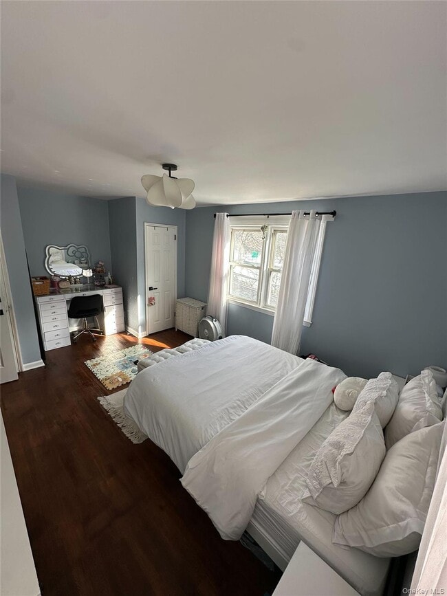 Building Photo - 615 Bronx River Rd