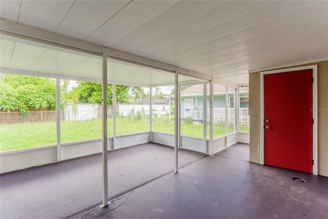 Building Photo - 1310 30th St W