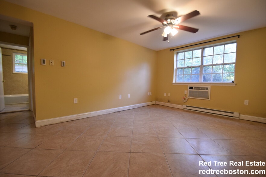 Building Photo - 1 Colonial Village Dr