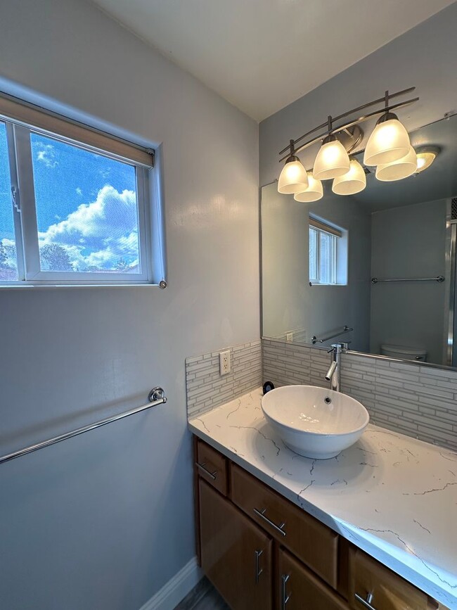 Building Photo - 5302 Doble Aguila Way