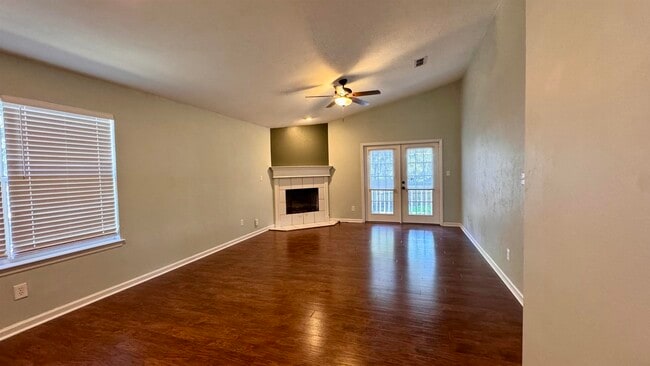 Building Photo - 4417 Siesta Ct
