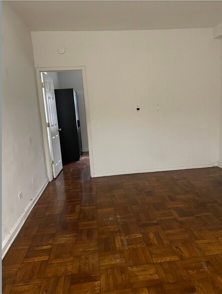 Building Photo - 3415 74th St