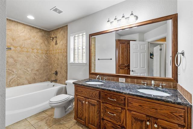 Building Photo - 389 Scenic View Dr