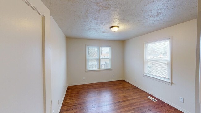 Building Photo - 3716 S 29th W Ave