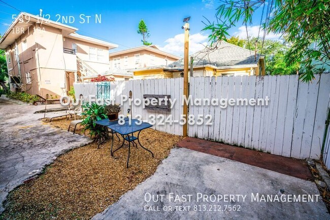 Building Photo - 539 1/2 2nd St N-