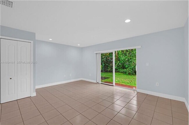 Building Photo - 3197 SW 128th Way