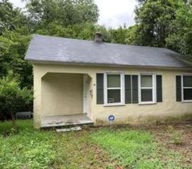 Primary Photo - Total Electric cozy efficient cottage nears collages,universities and medical complex.