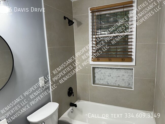 Building Photo - 46 Davis Dr