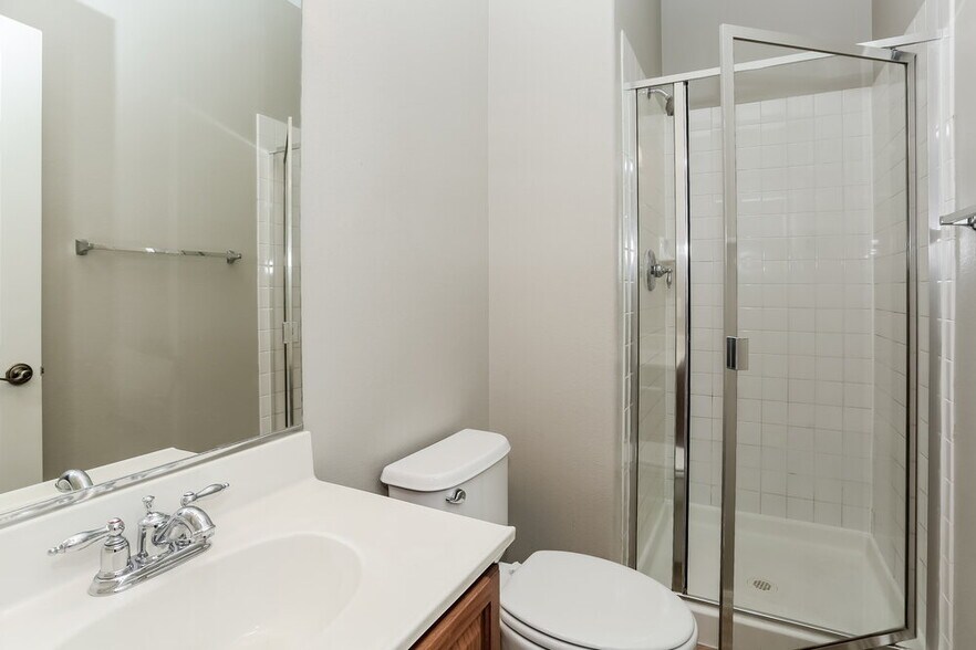 Building Photo - 5832 Magic Oak St