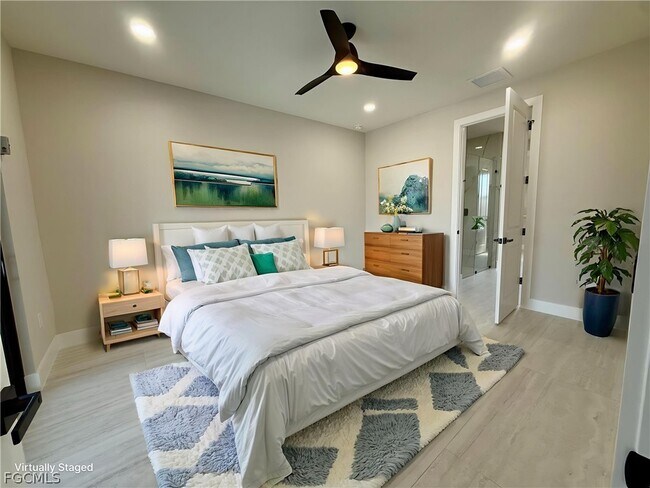 Building Photo - 102 NE 8th Pl