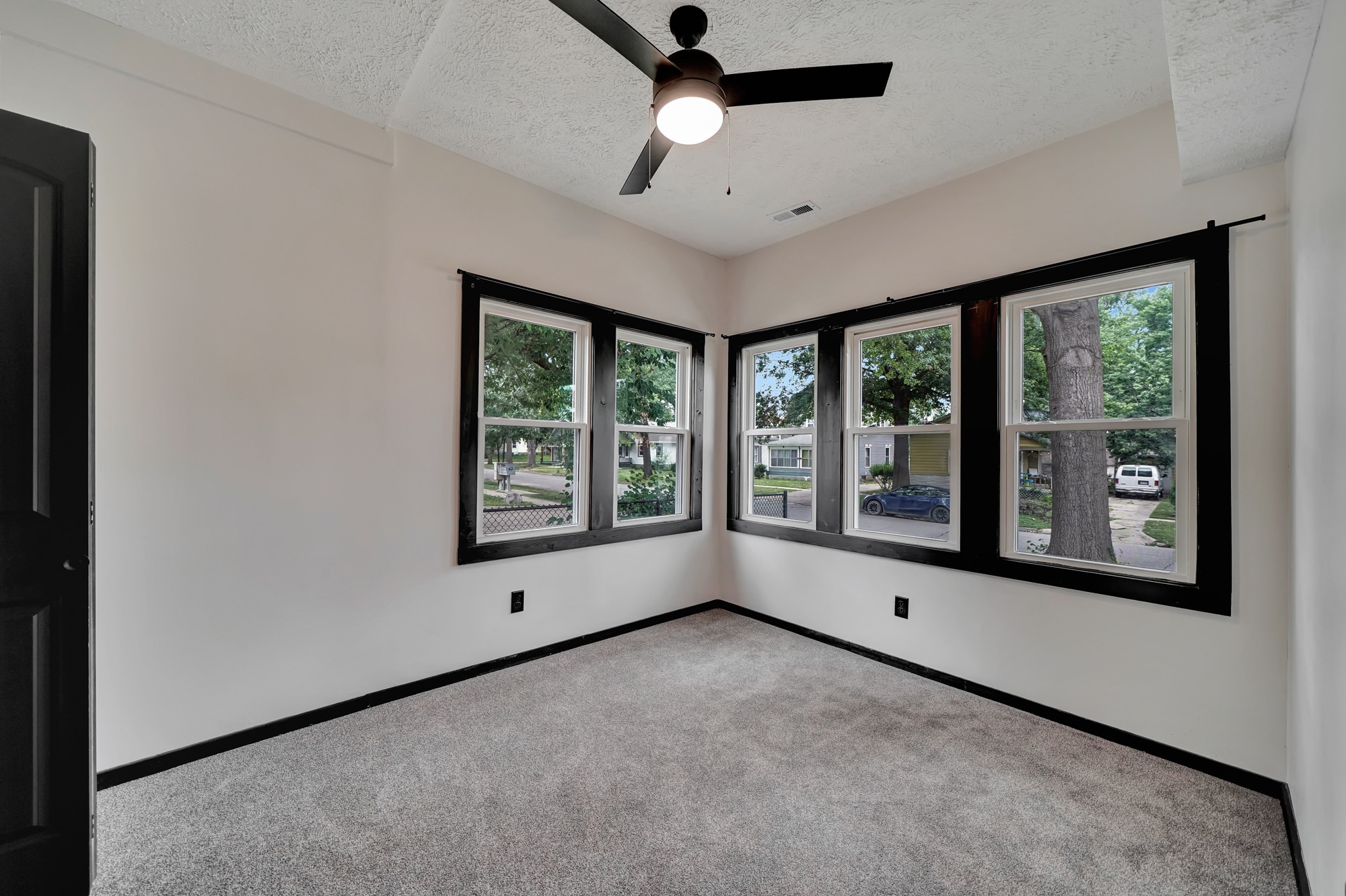 Building Photo - 2225 D St