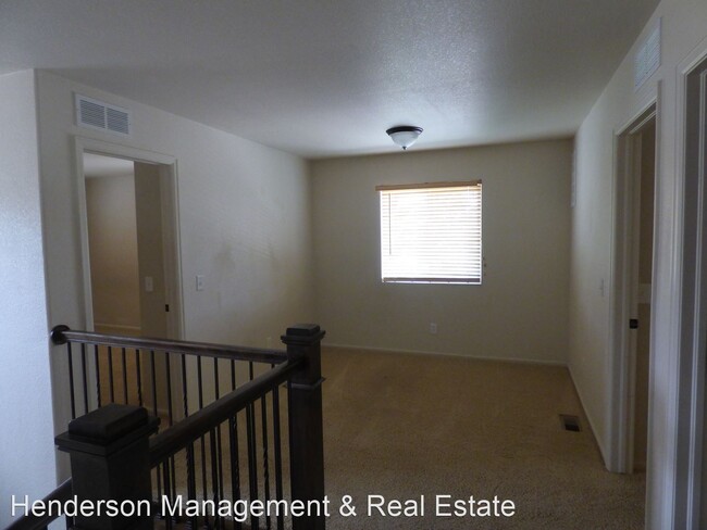Building Photo - 4 br, 2.5 bath House - 2045 Prairie Hill Dr