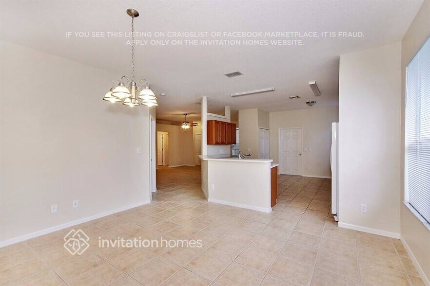 Building Photo - 1158 Dekleva Dr