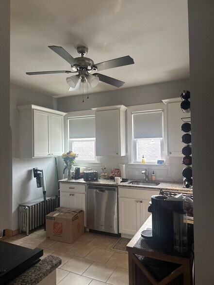 Primary Photo - 116 Spring St