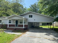 Building Photo - 3 bed 2 bath home