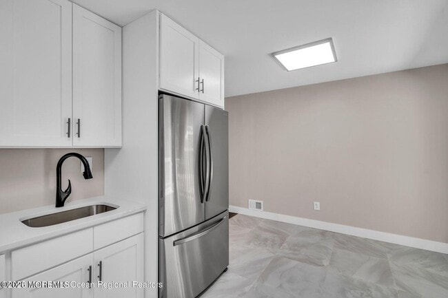 Building Photo - 1016 Woodlane Rd