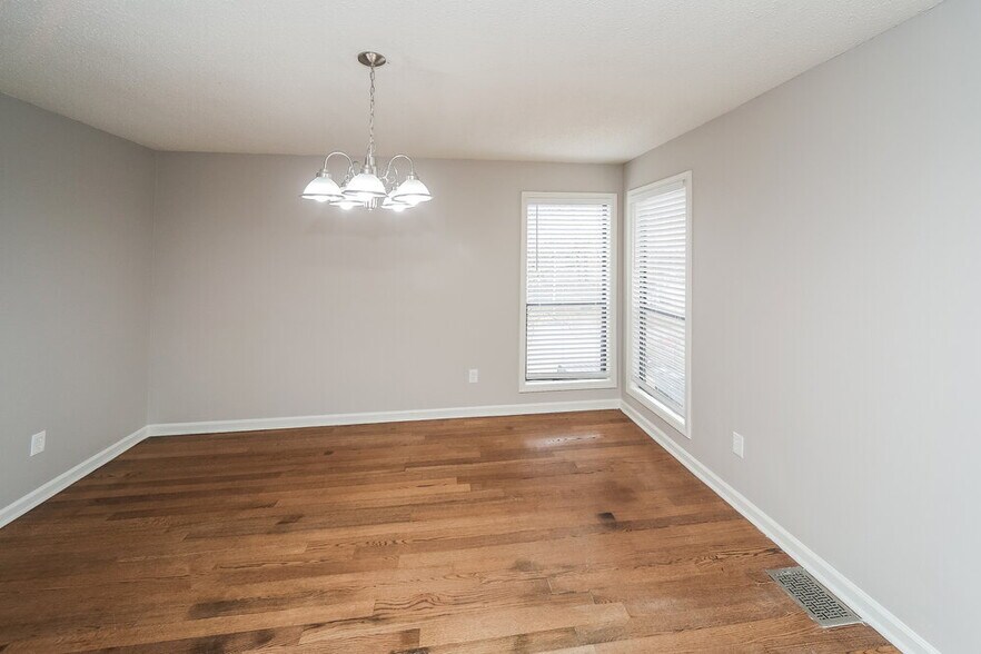 Building Photo - 353 Ericson Rd