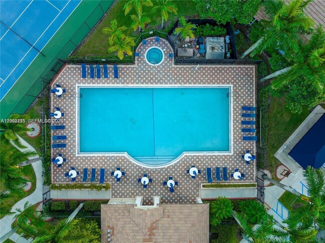 Building Photo - 12111 SW 5th Ct