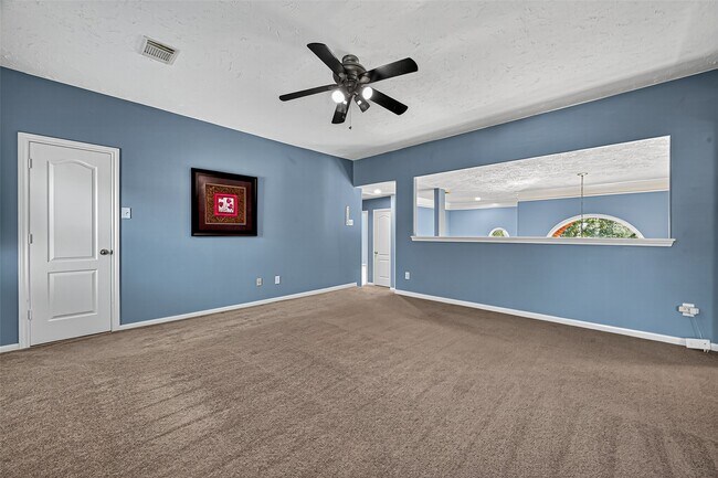 Building Photo - 11603 Oak Lake Park Dr