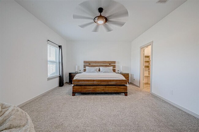 Building Photo - 6911 Amber Clf Ln