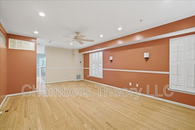 Building Photo - 11308 King George Dr