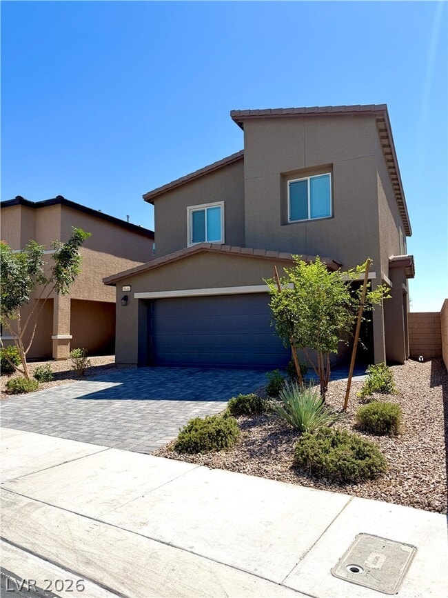 Building Photo - 5646 Mesa Sedona St