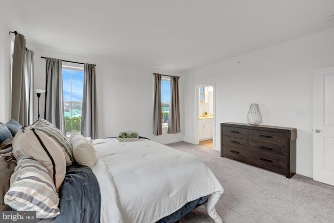 Building Photo - 20941 Bluebird Sq