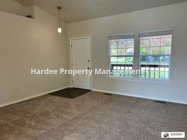 Building Photo - 2411 W Baystone Dr