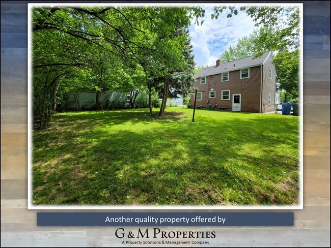 Building Photo - 3-Bedroom Single-Family - Walk to Strong/UofR!