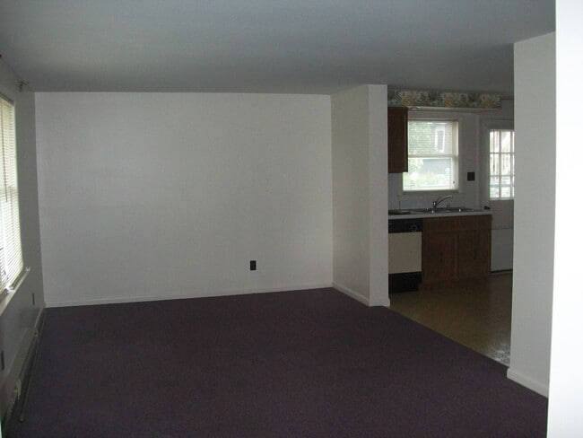 Building Photo - 163-165 Fairview Ave.