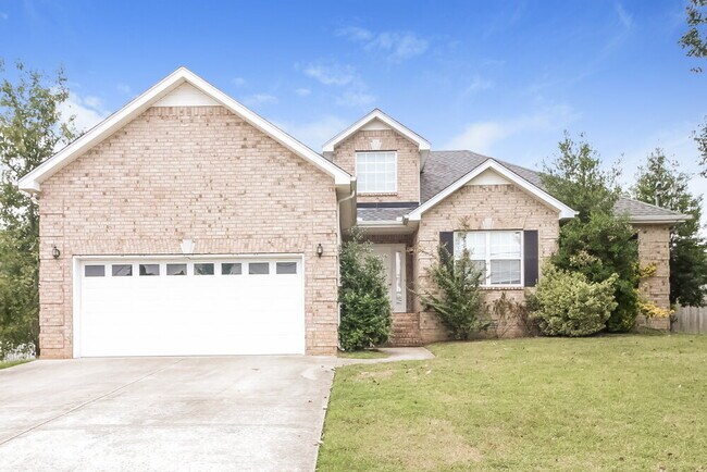 Primary Photo - 307 Acorn Ct